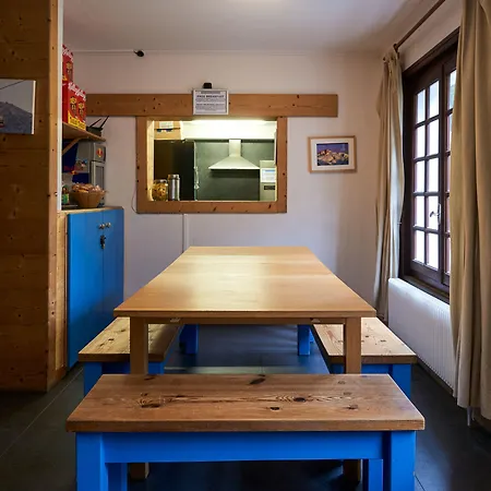 אכסניה Chamonix Lodge *