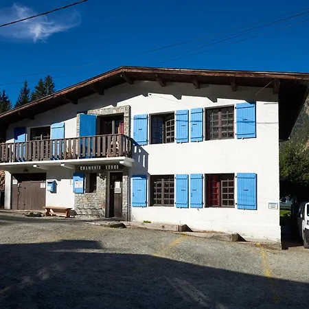 Chamonix Lodge *