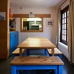 Hostel Chamonix Lodge *