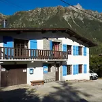 Chamonix Lodge Albergue