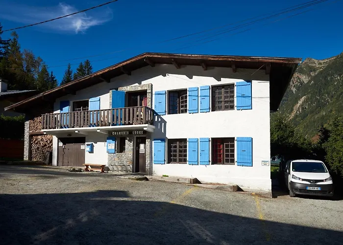 Chamonix Lodge *